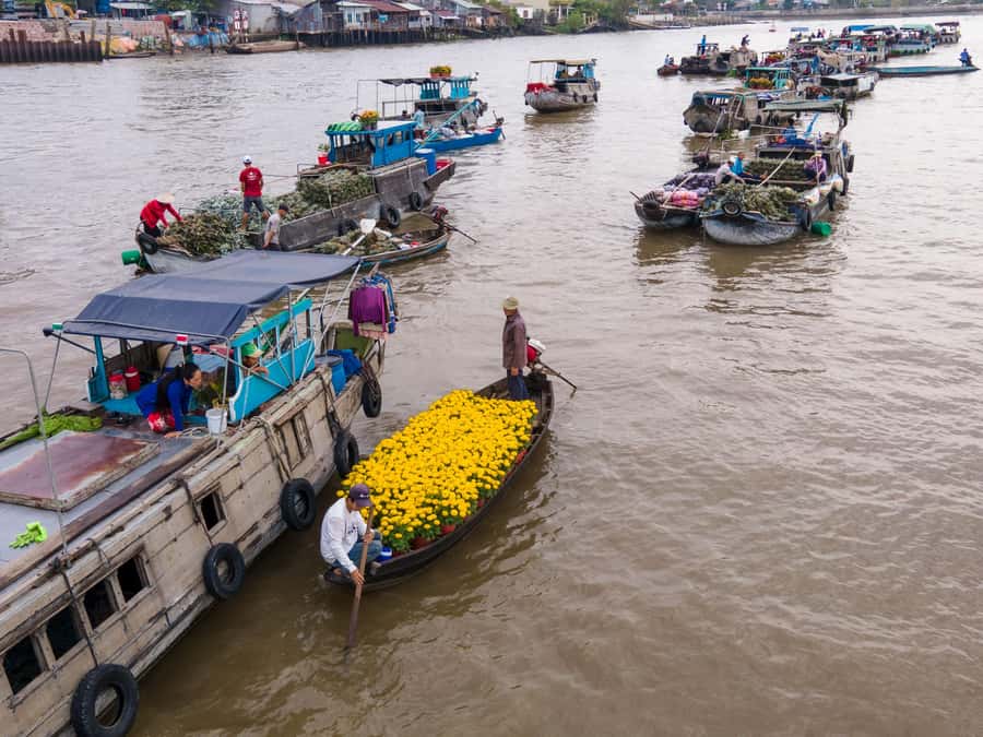 Can Tho: A Real Mekong Tour, Floating Market, Cacao & Life's - Sunrise and the First Look at River Life