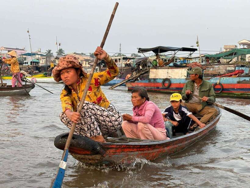 Can Tho: Floating Market, Canal, Cacao Farm & Mekong' Life - How the small group changes the experience