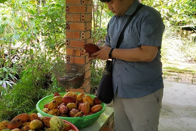 Can Tho: Floating Market & Mekong's Legacy( About 6 Pax) - Cooking cakes with a local family