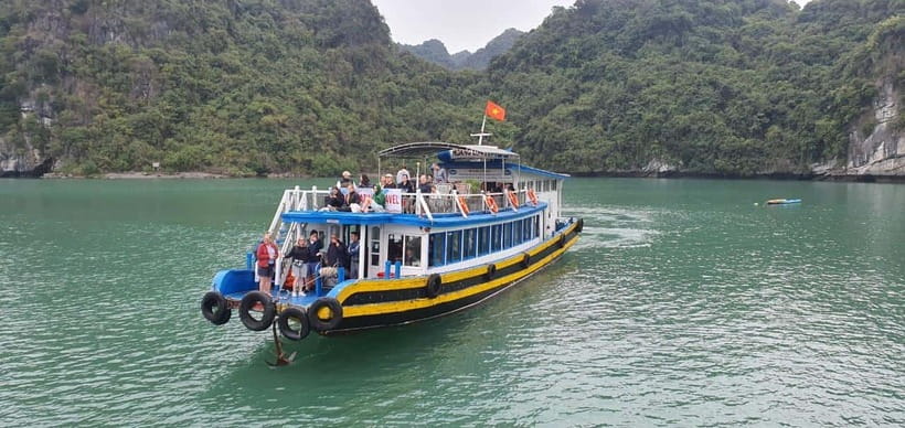 Cat Ba: Lan Ha, HaLong bay full day- biking, kayaking, lunch - Setting out from Cat Ba at 8:00 a.m.