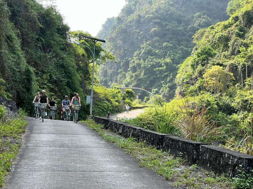 Cat Ba: Lan Ha, HaLong bay full day- biking, kayaking, lunch - Cycling into Viet Hai village