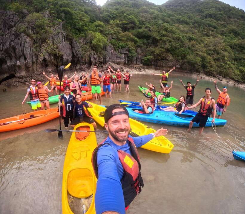 Cat Ba: Lan Ha, HaLong bay full day- biking, kayaking, lunch - Floating homes and limestone towers