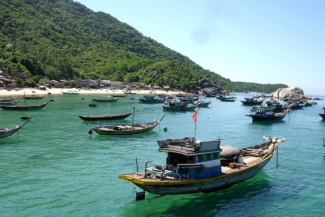 Cham Island Tour Snorkeling -Sunbathing - Nice Beach - Speedboat - Who Will Get the Most From This Island Day