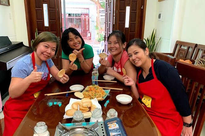 Da Nang Authentic Home Cooking Class - What the small group changes