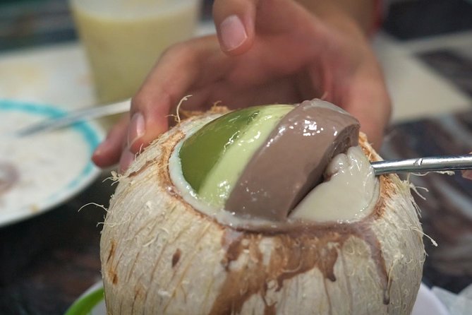 Da Nang Evening Food Tour - Dessert and the danger of eating too much too soon