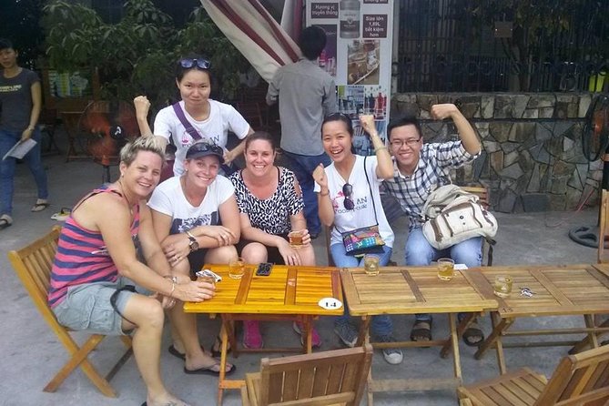 Da Nang Food Tour by Motorbike - Banh kep, cakes, and the first local food stops