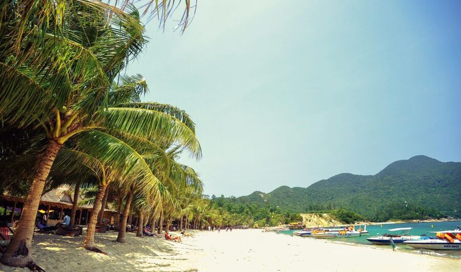Da Nang/Hoi An: Cham Island Speedboat Tour with Snorkeling - Lang Beach and the island’s local story