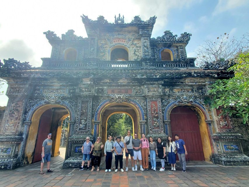 Da Nang/Hoi An: Hue Imperial City via Hai Van Pass & Lunch - The long ride from Da Nang or Hoi An