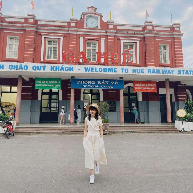Da Nang: Hue Imperial Day Trip, Hai Van Pass Train, & Lunch - What the $58 price covers
