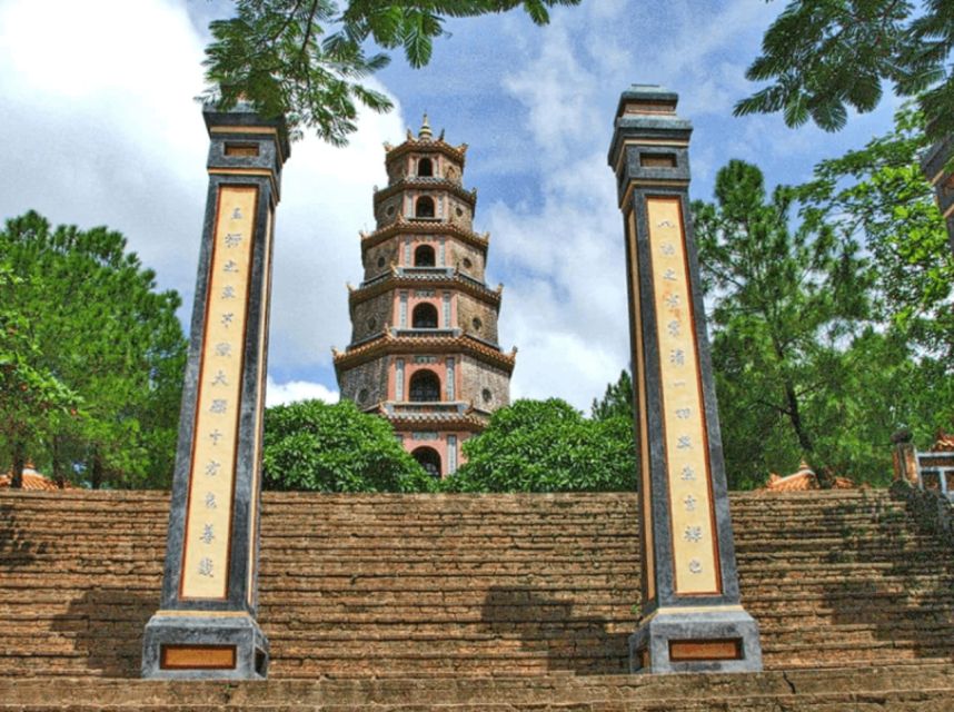 Da Nang: Imperial City of Hue Day Trip with Lunch and Ticket - Thien Mu Pagoda, Hue’s spiritual landmark