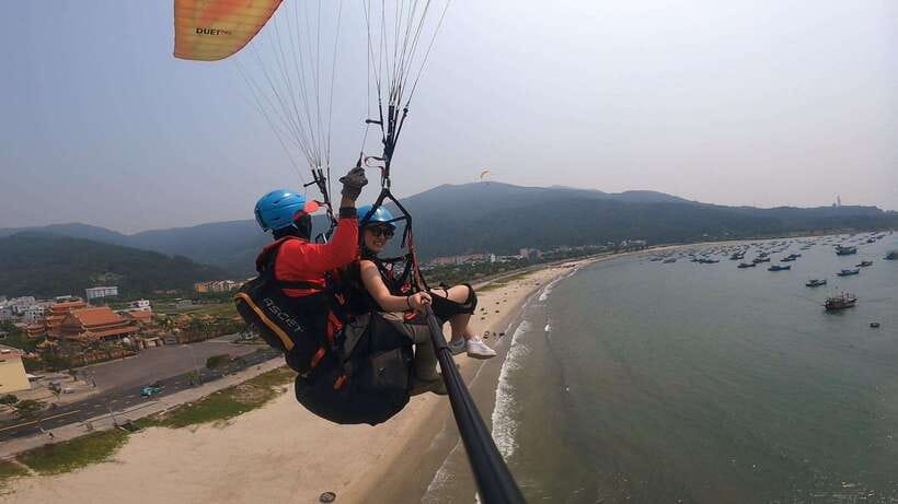 Da Nang Private paragliding experience on Monkey Mountain - Getting ready for a tandem launch