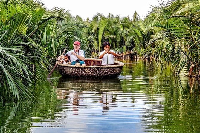 Da Nang Street Foodie Walking Tour - Who should book this experience?