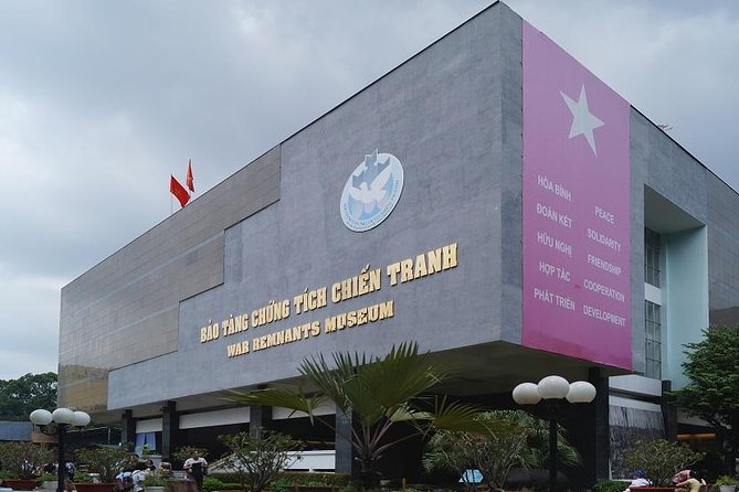 Daily Small Group Tour to Saigon City and Cu Chi Tunnels - Independence Palace puts the war in a real place