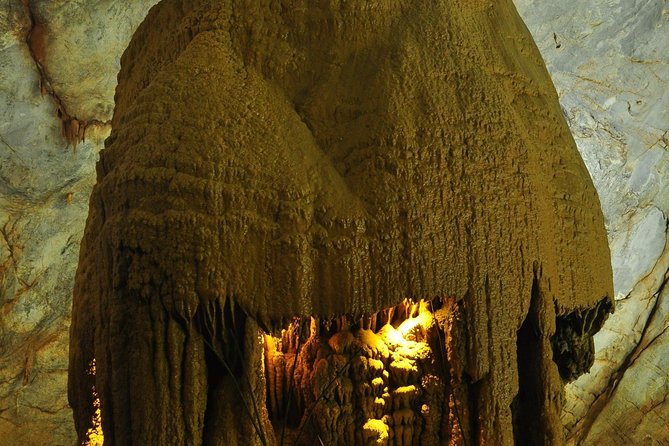 Daily Tour to Paradise and Dark Cave - Why these two caves make a good pair