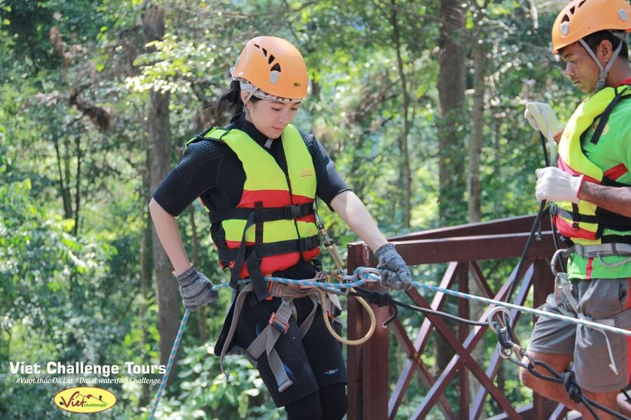 Dalat: Canyoning Extreme Adventure Vietnam - Lunch above the highest waterfall