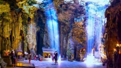 Lady Buddha, Marble Mountain & Am Phu Caves Tour
