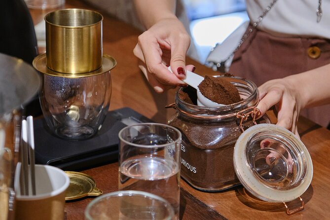 Decadent Vietnamese “Egg Coffee” Workshop in Hồ Chí Minh City - Arriving at Lacàph on Nguyễn Công Trứ