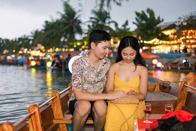 Discover Hoi An by Bamboo Basket and Lantern Boat - The move from daylight to Hoi An’s river lights