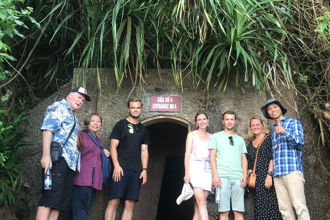DMZ TOUR HUE - Deluxe group tour full day - Vinh Moc Tunnels, where civilians lived underground