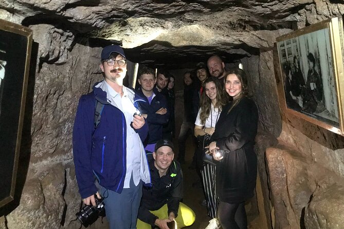 DMZ TOUR HUE - Deluxe group tour full day - Museums, relics, and the value of a guide