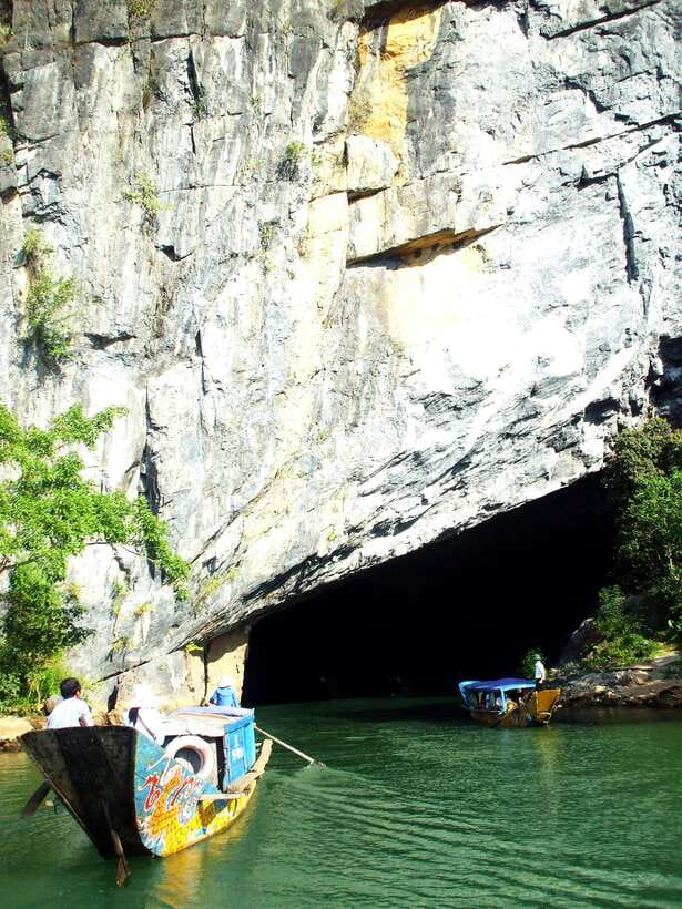 Dong Hoi/Phong Nha: Paradise Cave - Phong Nha Cave Tour - Paradise Cave: a 1-kilometer walk beneath the forest