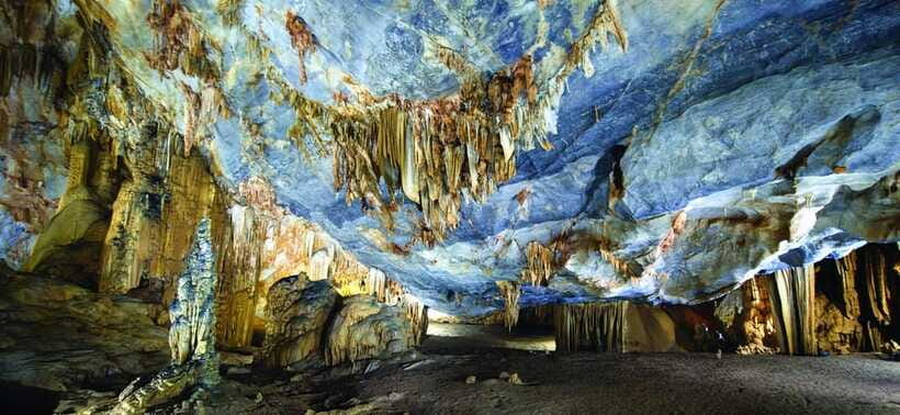 Dong Hoi/Phong Nha: Paradise Cave - Phong Nha Cave Tour - A local lunch with real value