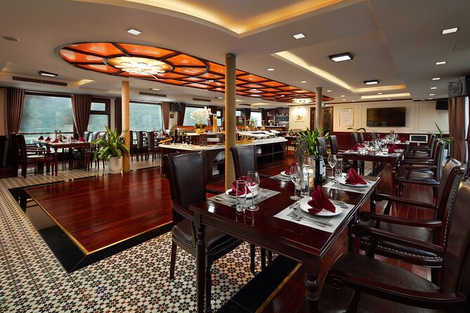 Dora Cruise - Luxury 5 Star Cruise in Halong Bay & Lan Ha Bay (2D1N) - Kayaking, bamboo boats, and Dark and Bright Cave