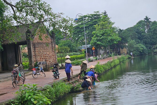 Duong Lam Village & Ba Vi National Park Jeep Tour From Hanoi - A home-cooked lunch with local flavor