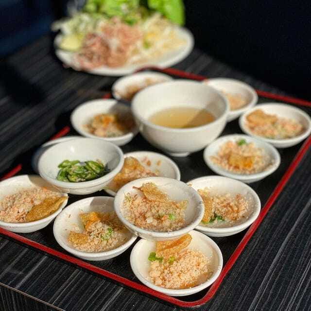 Eat like a local with a local - Walking Tour - Beer, Vietnamese coffee, and the final sweet stop
