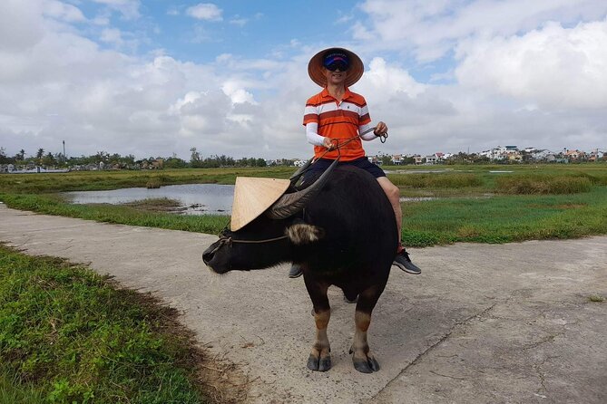Eco Basket Boat By Bicycle and Vietnamese Set Menu - The guide and the small-group advantage