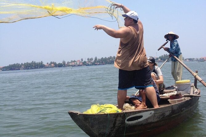 Eco Basket Boat By Bicycle and Vietnamese Set Menu - A Vietnamese set menu after the water