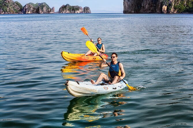 Emeraude Cruise 2 days 1 night Ha Long Bay Tour - Meeting the boat at Tuan Chau Island