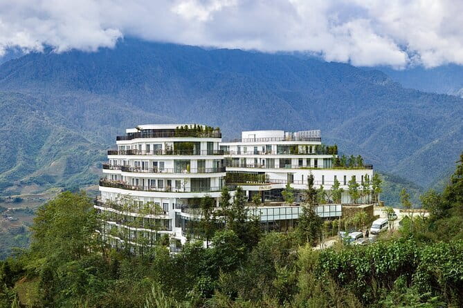 Erina Cruise 5-star cruise 2 day visit Lan Ha Bay private balcony - What the $235 price really covers