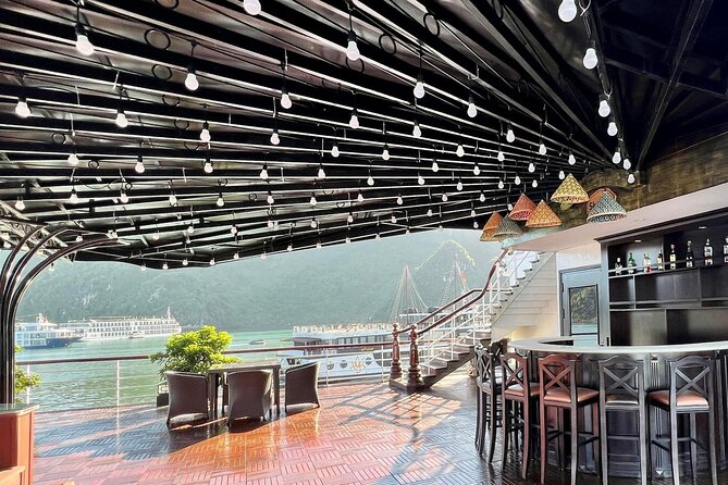 Erina Cruise Lan Ha Bay 2 days 1 night with roundtrip transfer - Dinner, a cooking class, and an anchored evening