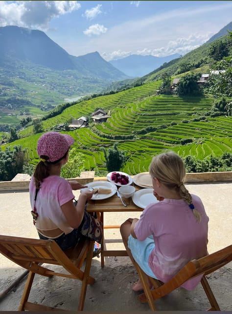 EXPLORE SAPA: 2D1N TREKKING & HMONG CULTURE WITH DINH - Day one: Sapa to Y Linh Ho and Lao Chai