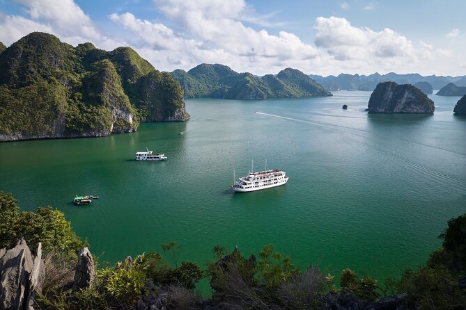 Featured: All-Inclusive OVERNIGHT Halong Cruises - many options - Sung Sot Cave is impressive, but not quiet