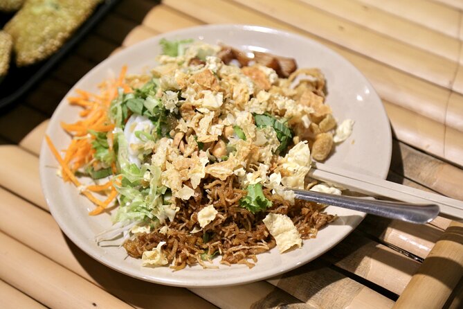 Female Rider | Street Food & Sightseeing By Motorbike - Timing, pickup, and what to arrange before you go