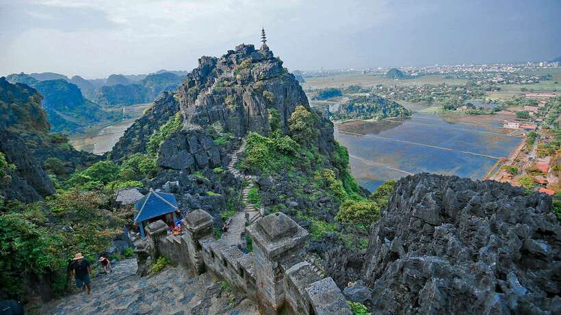 From Hanoi: 1-Day Ninh Binh Highlights Tour with Lunch - A Vietnamese buffet with more than 20 dishes