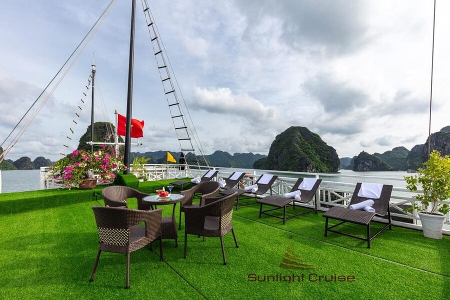 From Hanoi: 2-Day Ha Long Bay Boat Tour - Sunset, spring rolls, and dinner on the water