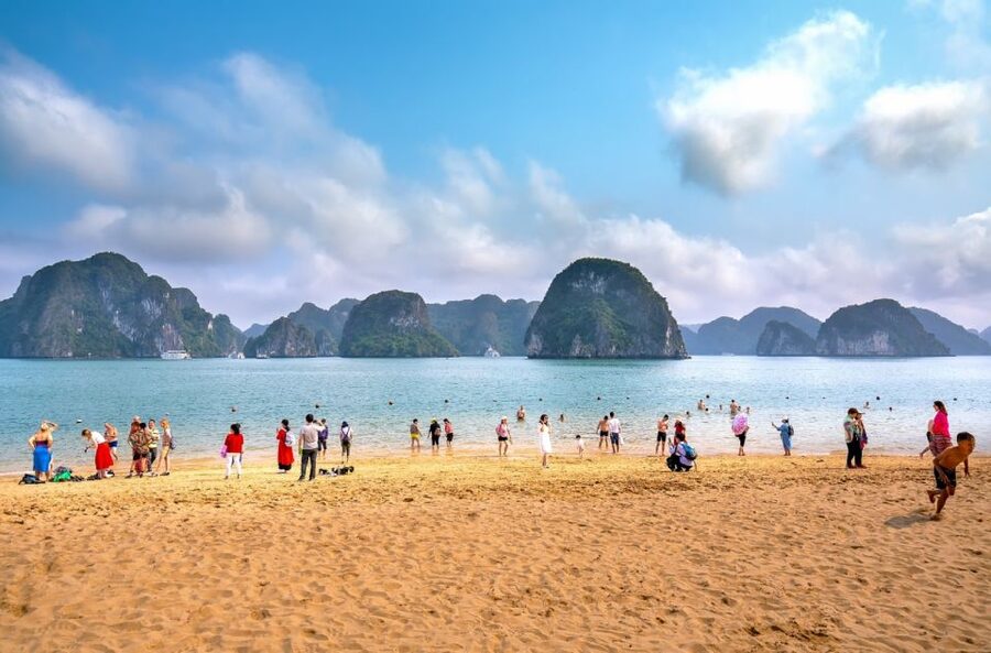 From Hanoi: 2-Day Ha Long Bay Tour with Ninh Binh and Cruise - The 500 steps at Mua Cave