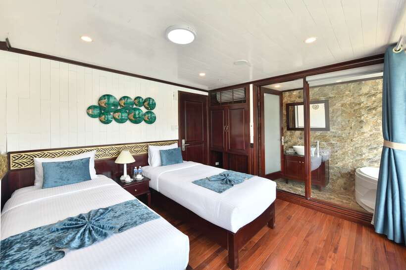 From Hanoi: 2-Day Halong Sapphire Cruise with Balcony Cabin - What the value includes