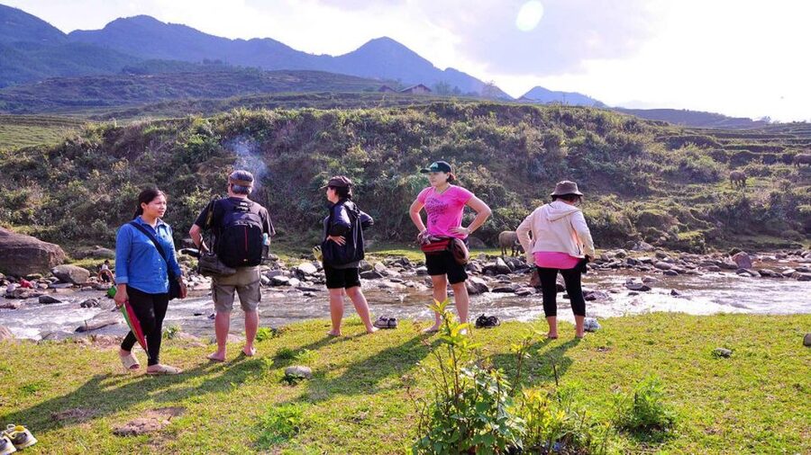From Hanoi: 2-Day Overnight Sapa Tour by Limousine - Who should book this Sapa trip?