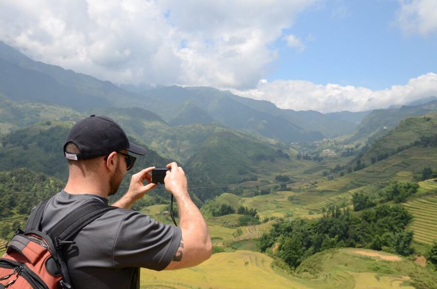 From Hanoi: 2-Day Sapa Limo Bus Tour & Fansipan Peak Visit - Day 2: Cable-car views and the summit stairs