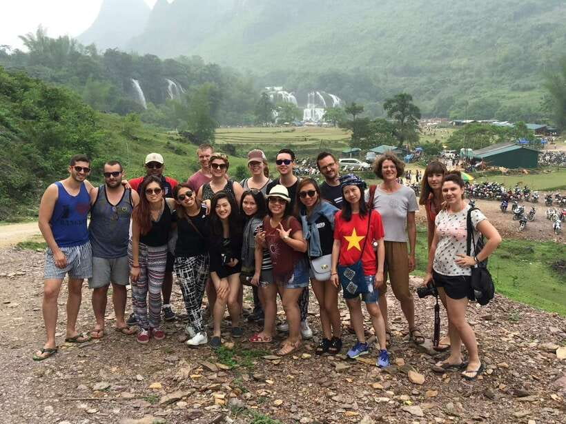 From Hanoi: 2-Day Sapa Trek Tour - Luxury Limousine Transfer - Overnight in Sapa or Ta Van