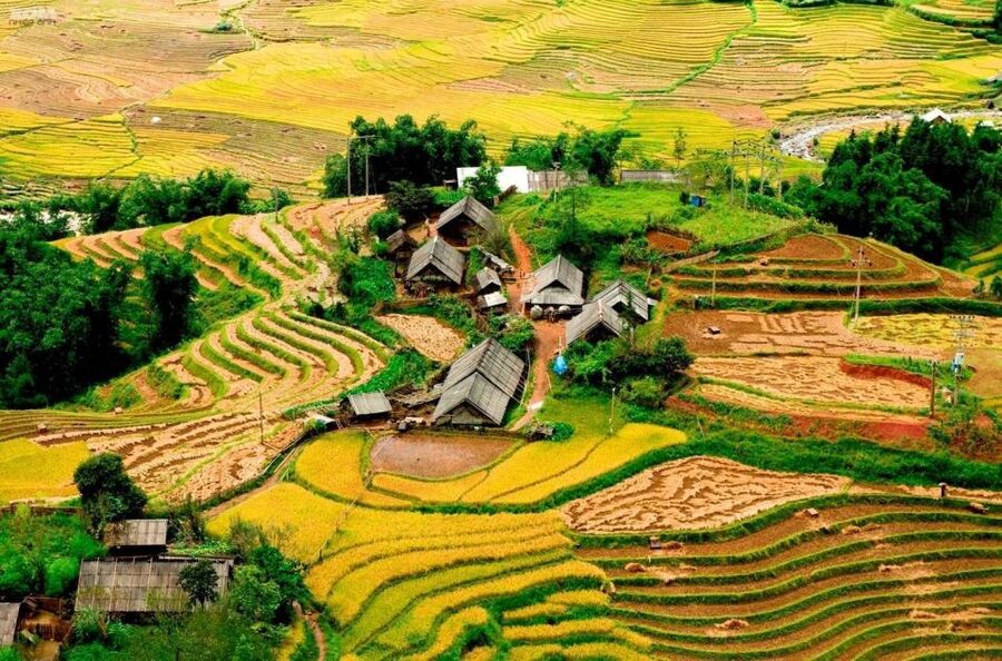 From Hanoi: 2-Day Sapa Trekking Trip with Homestay & Meals - The long road from Hanoi to Sapa