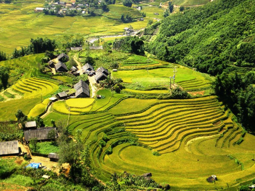 From Hanoi: 2-Day Sapa Trekking Trip with Homestay & Meals - A short look at Sapa before the late bus