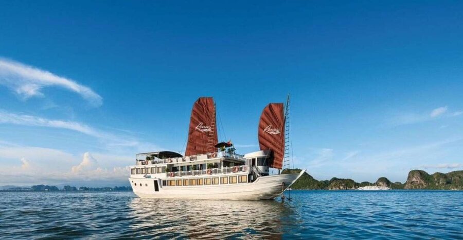 From Hanoi: 3-Day and 2-Night Cruise Stay at Bai Tu Long Bay - From Hanoi to the pier on Day 1