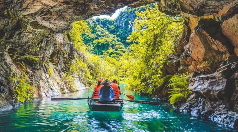 From Hanoi : 4-day Ninh Binh-Halong Bay Cruise with Balcony - Should you book it?