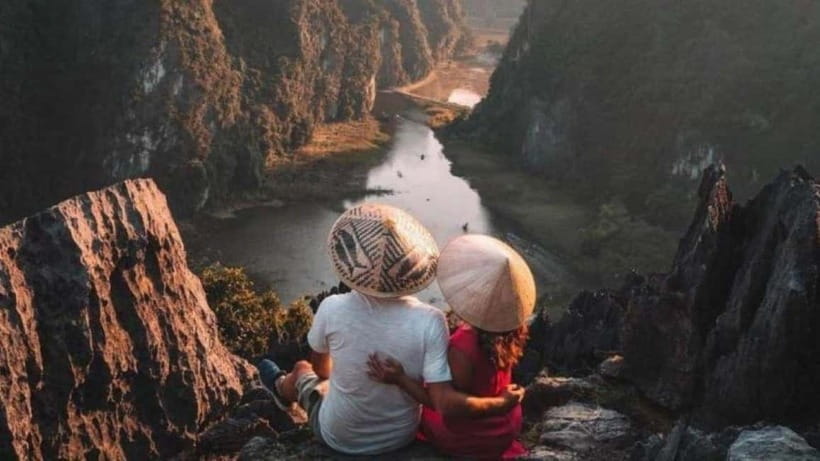 From Hanoi : 4-day Ninh Binh-Halong Bay Cruise with Balcony - Day 2: Your free day around Trang An
