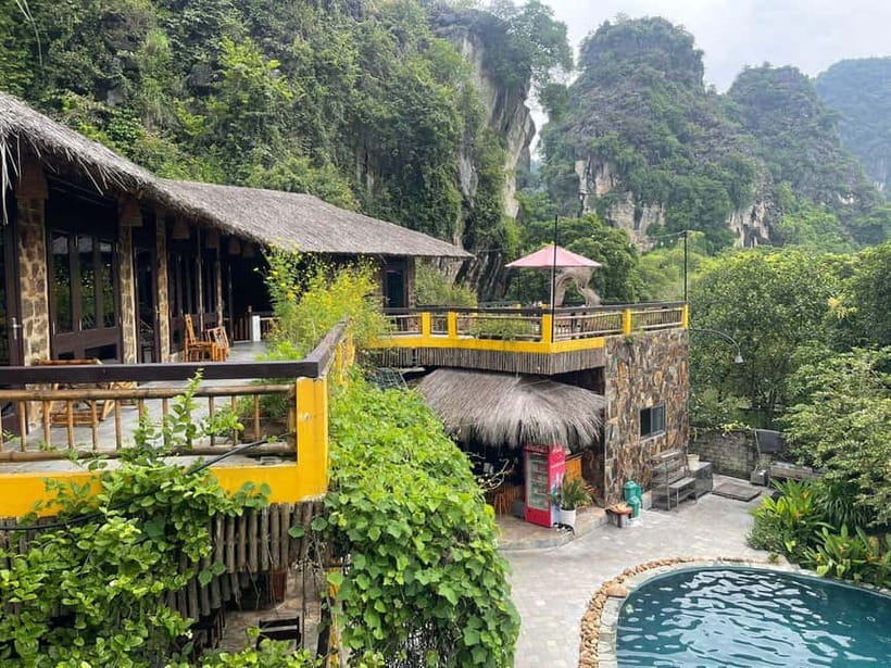 From Hanoi : 4-day Ninh Binh-Halong Bay Cruise with Balcony - Day 1: Hoa Lu, village cycling, Trang An, and Mua Cave